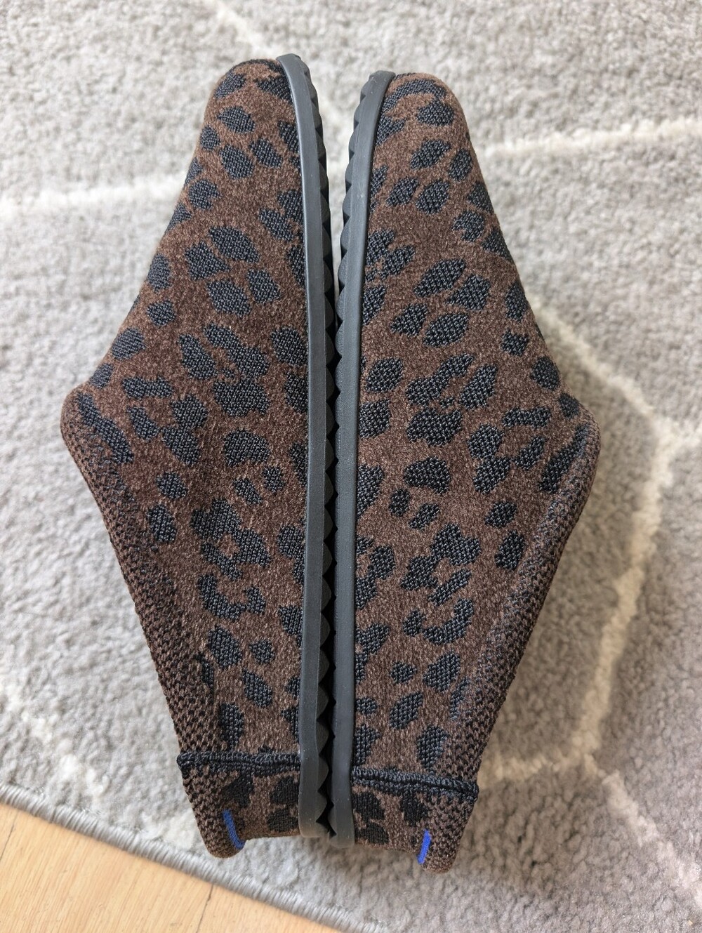 NWOT Rothy's The Casual Clog ReVelvet Cheetah Size 8 - Picture 5 of 6
